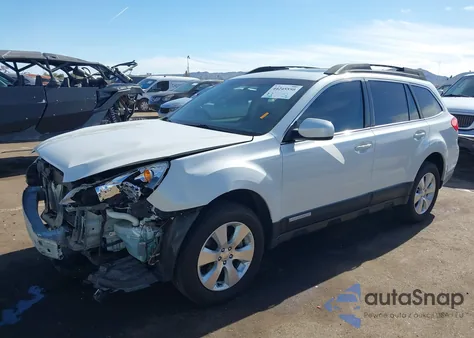 2010 Subaru Outback 3.6R Premium z USA, uszkodzony, nr VIN 4S4BRDHC8A2321872